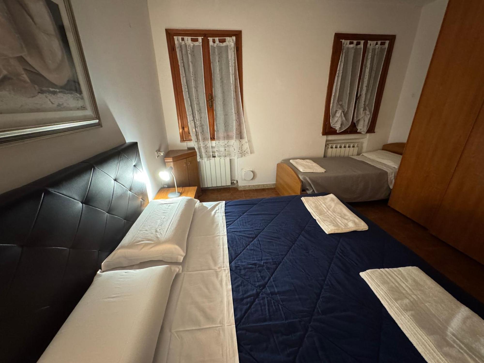 The Wolf House Hotel เวนิส ภายนอก รูปภาพ