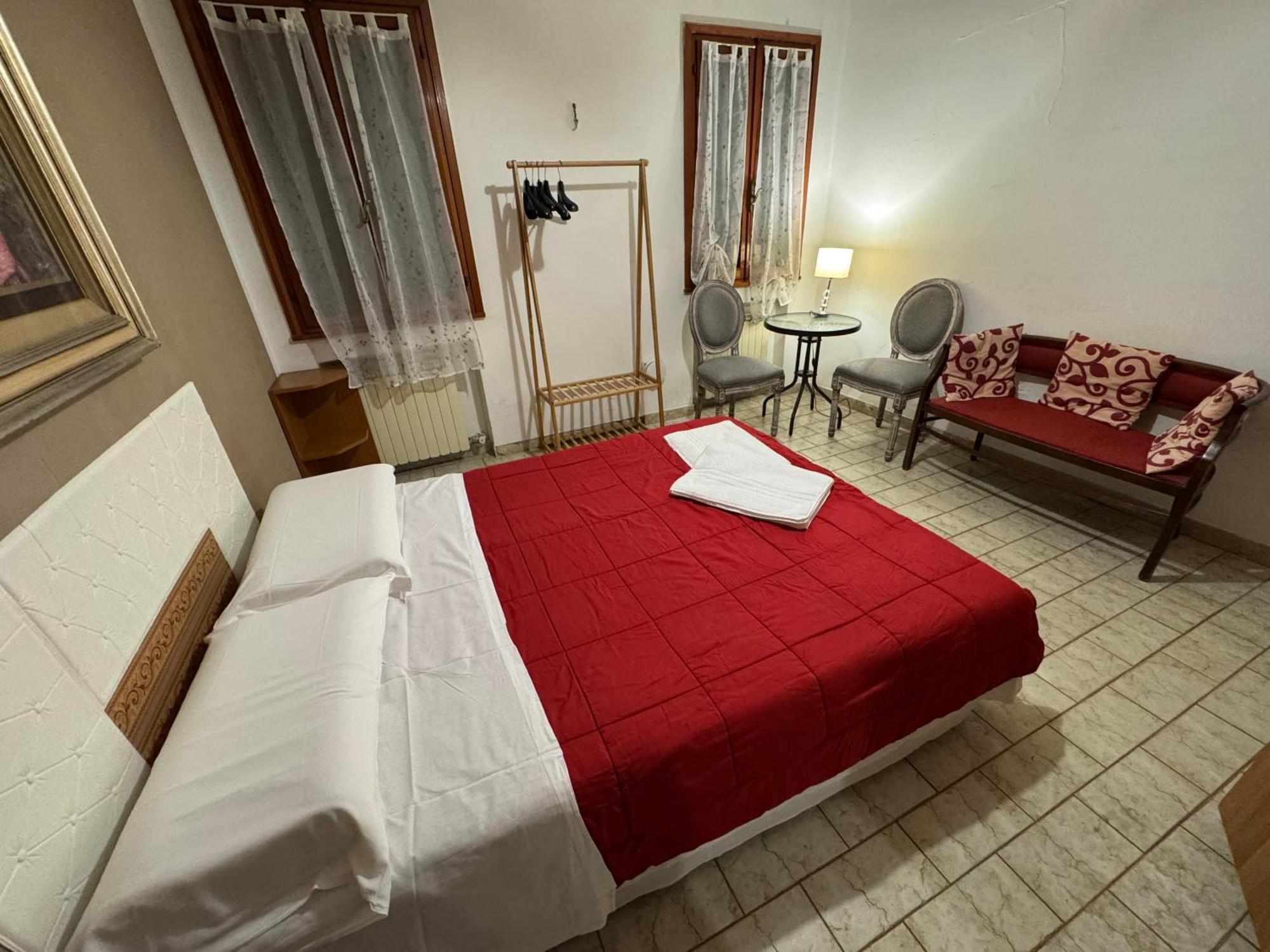 The Wolf House Hotel เวนิส ภายนอก รูปภาพ